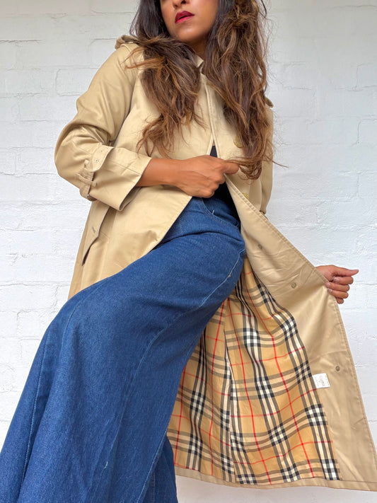 Burberry Trench Coat - Beige