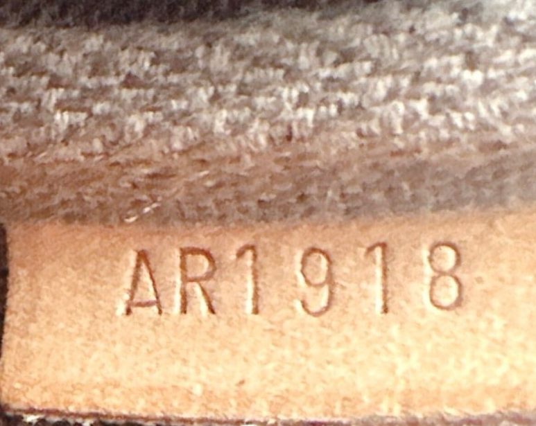 Authentic Louis Vuitton Pochette