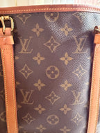 Rare Authentic Louis Vuitton GM Bucket Bag with Pouch