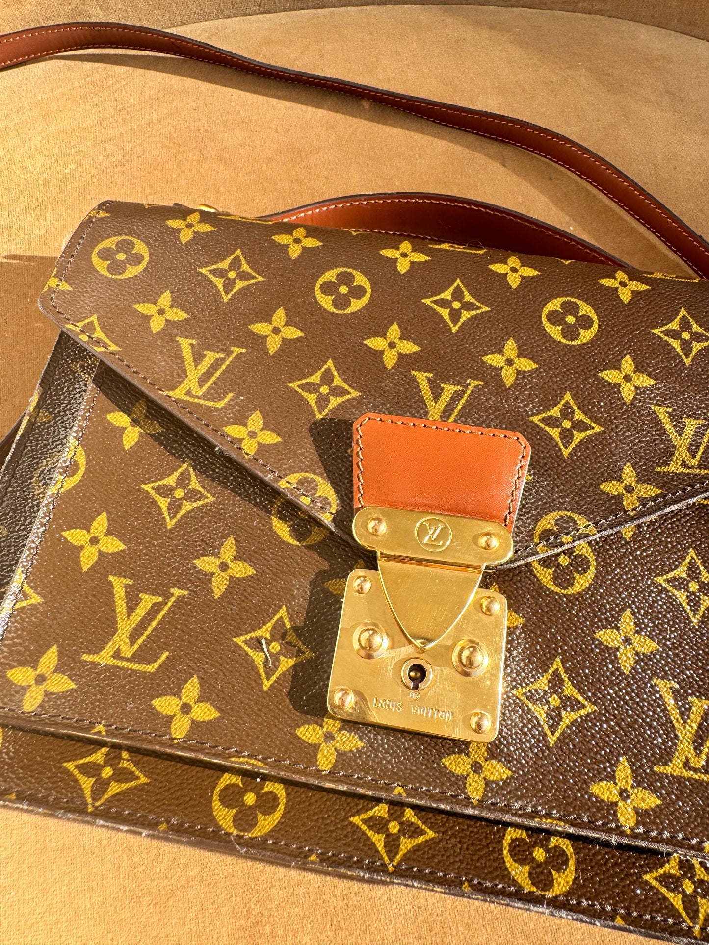 Authentic Louis Vuitton Monogram Monceau Hand Bag
