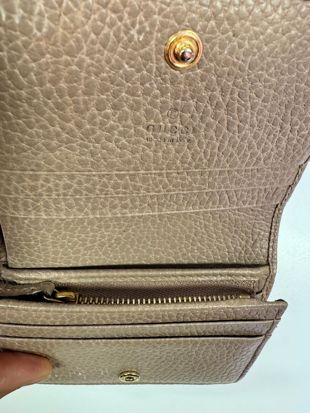 Gucci Logo-Plaque Leather Wallet