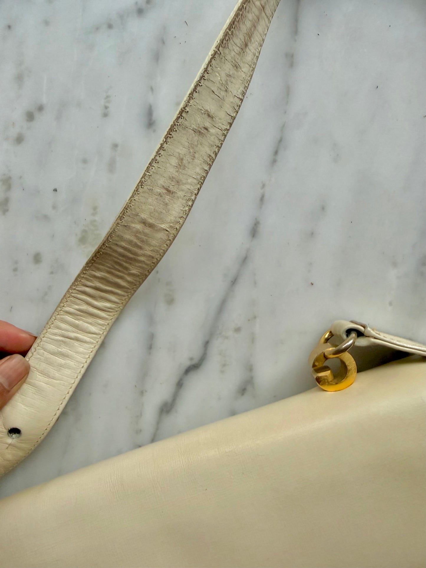 Vintage Gucci Interlocking G Dollar Crossbody Bag - Ivory