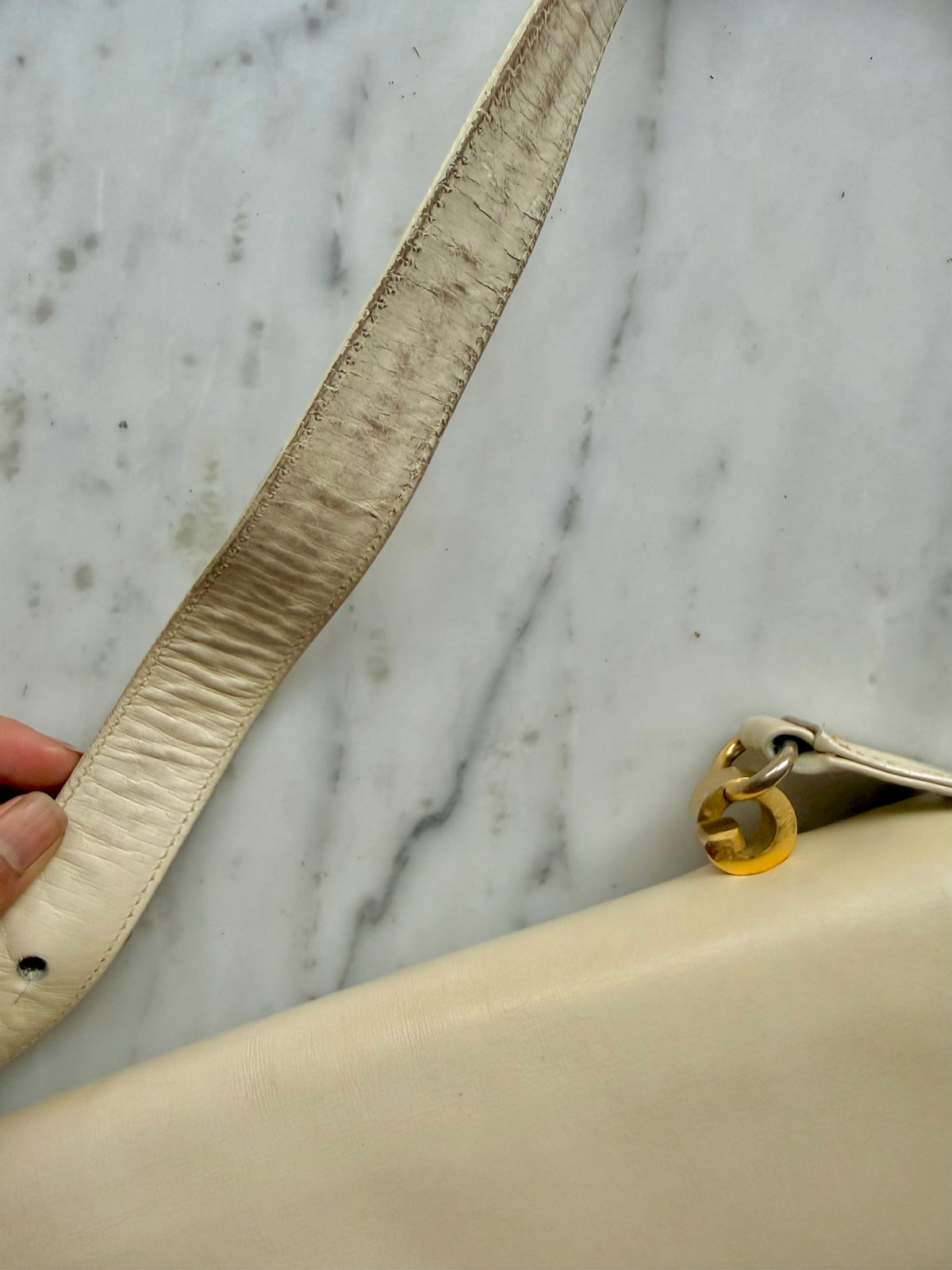 Vintage Gucci Interlocking G Dollar Crossbody Bag - Ivory