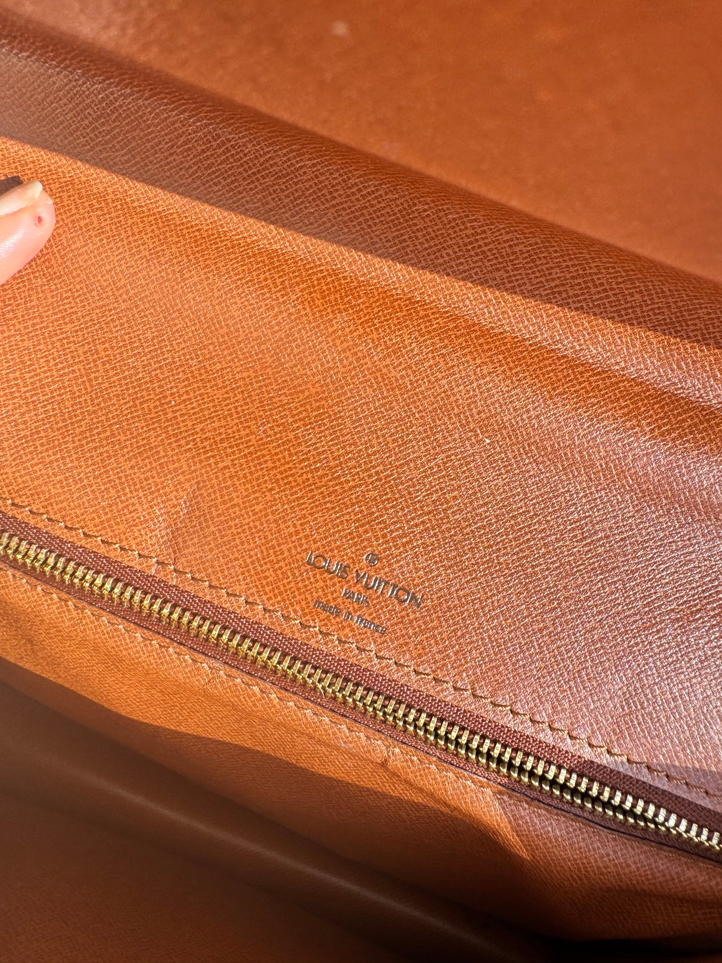 Authentic Louis Vuitton Monogram Monceau Hand Bag