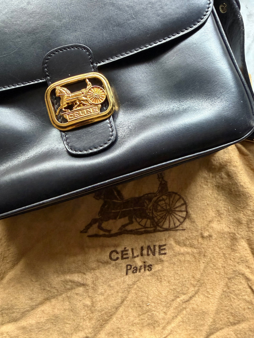 Vintage Celine Horse Carriage Leather Shoulder Bag - Black