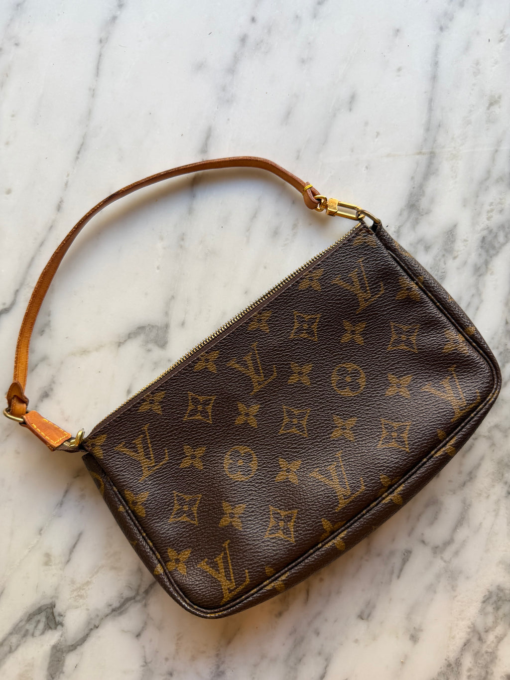 Authentic Louis Vuitton Pochette