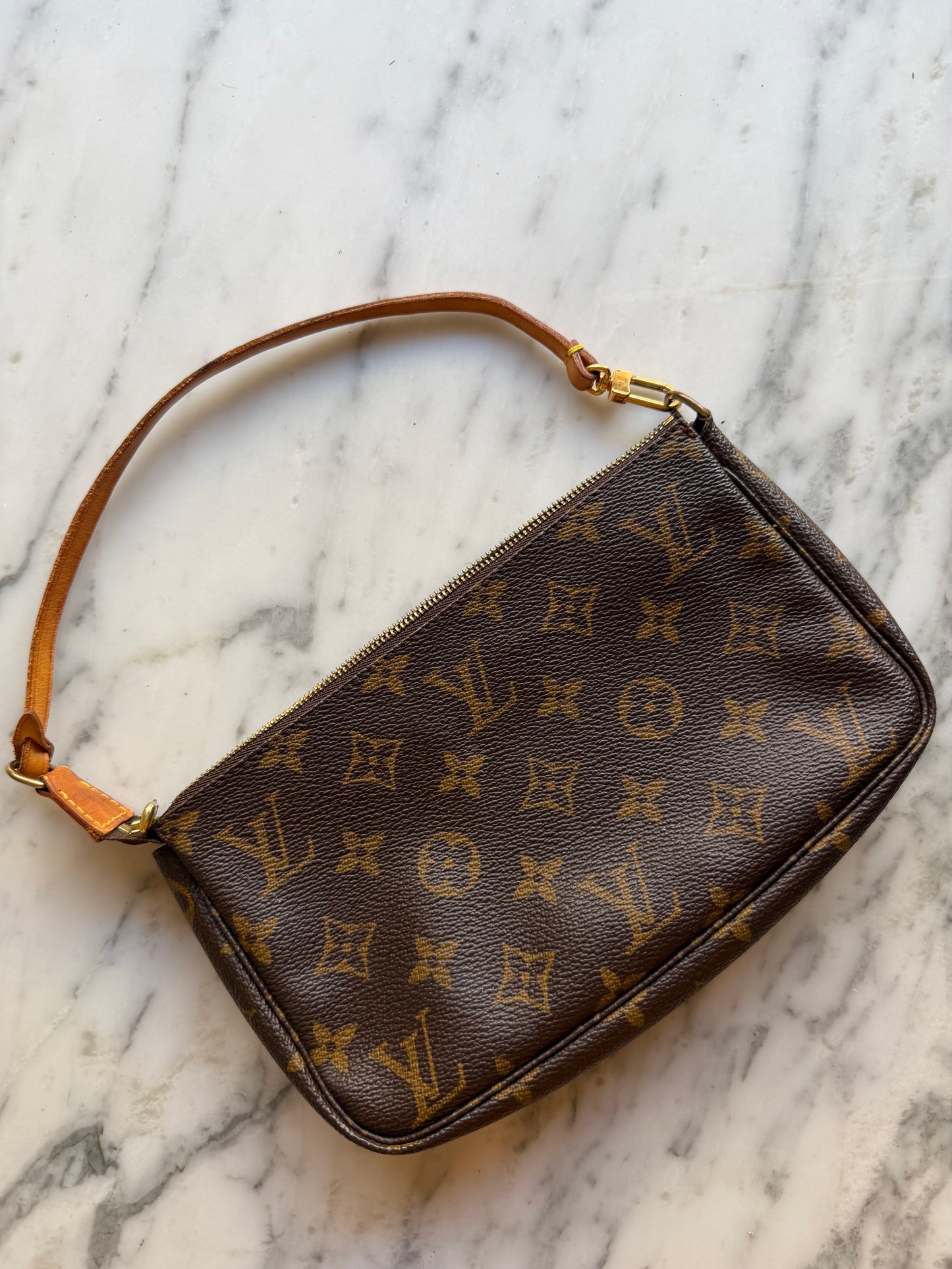 Authentic Louis Vuitton Pochette