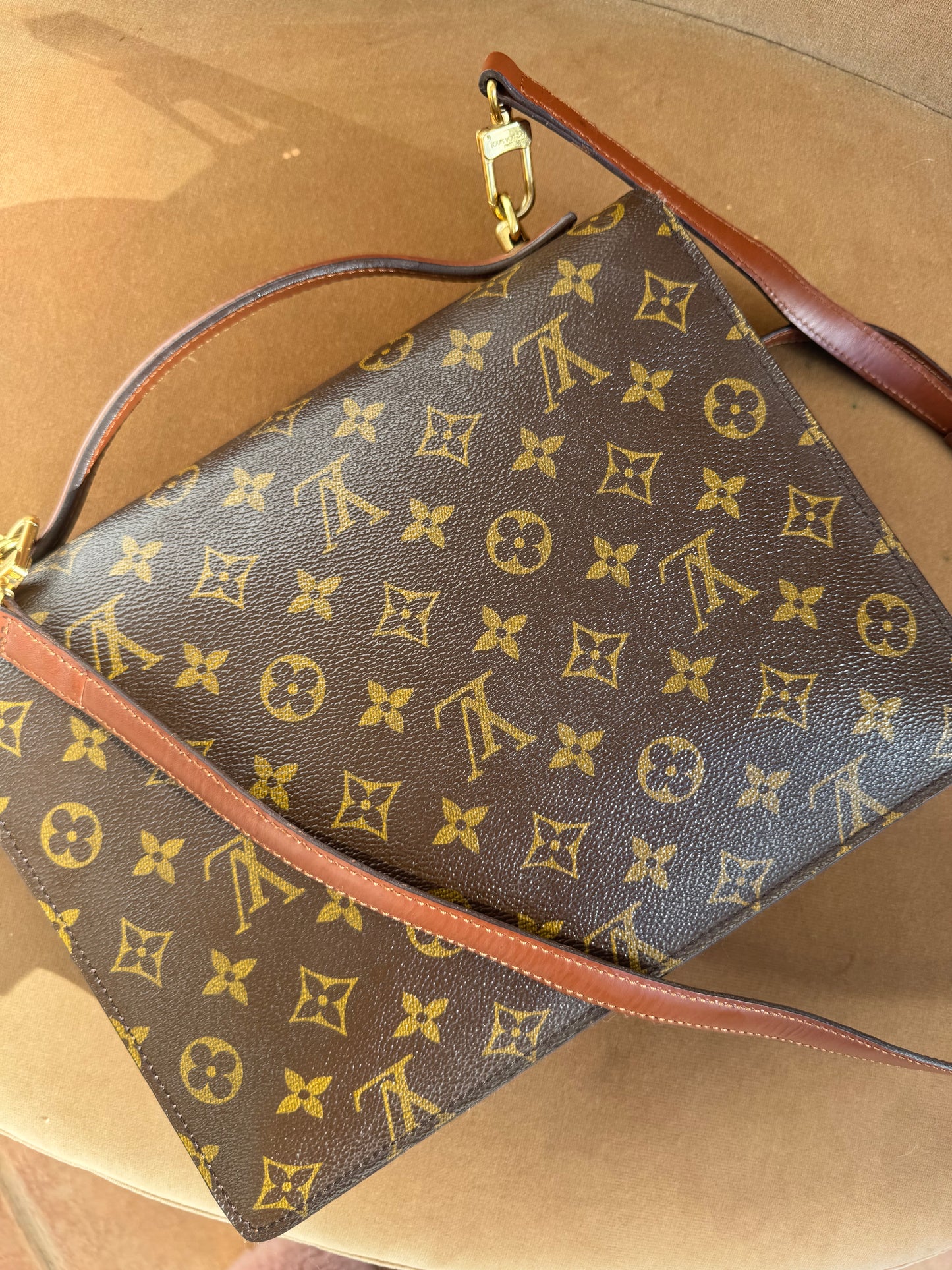 Authentic Louis Vuitton Monogram Monceau Hand Bag