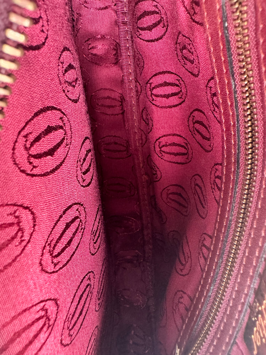 Cartier - Must de Cartier Leather Crossbody Bag Bordeaux