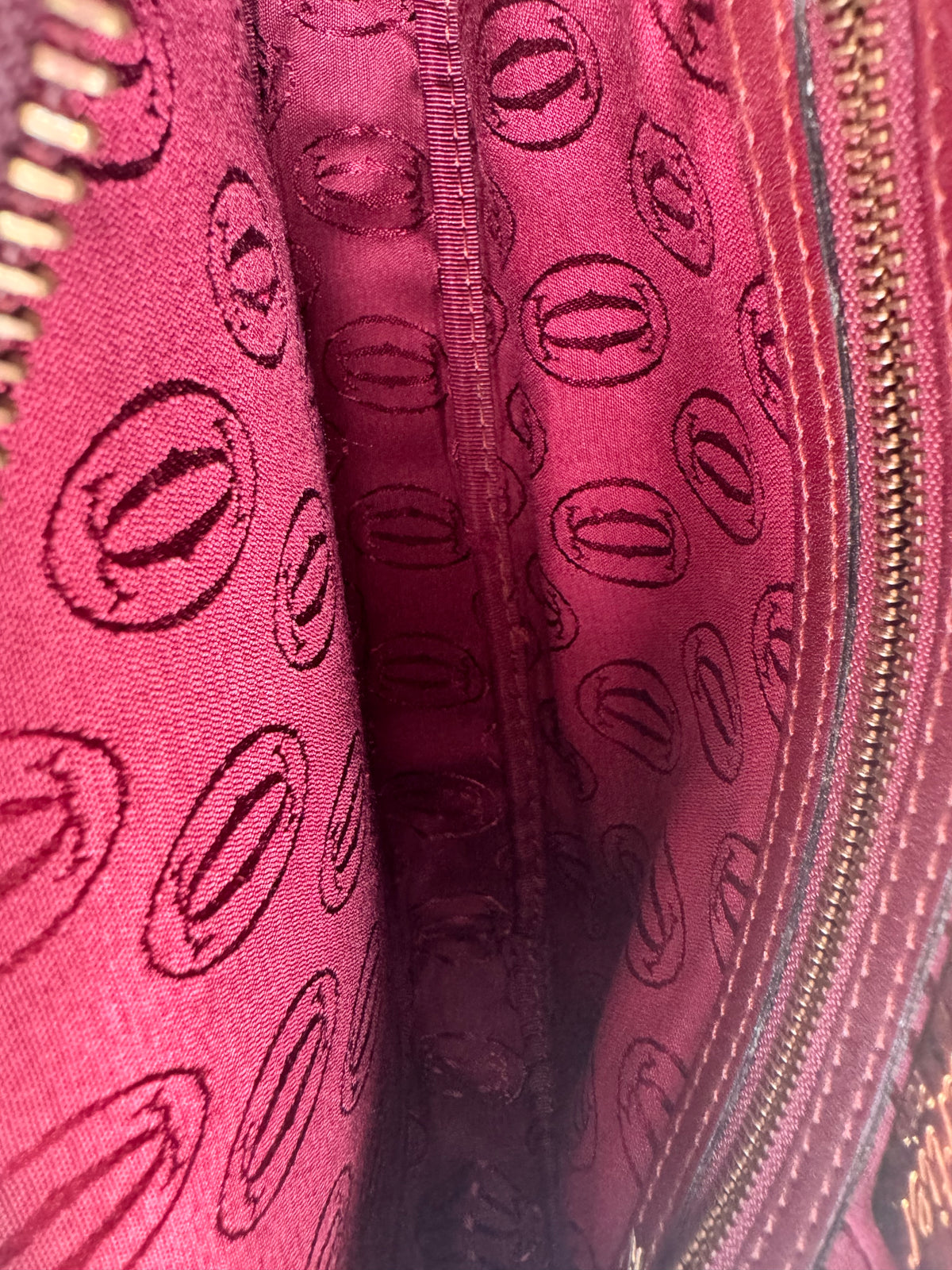 Cartier - Must de Cartier Leather Crossbody Bag Bordeaux