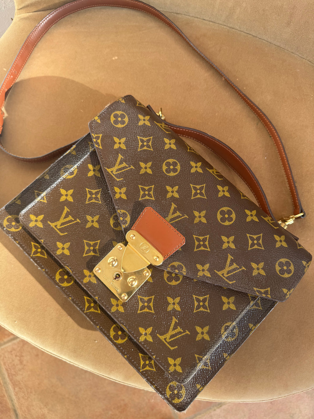 Authentic Louis Vuitton Monogram Monceau Hand Bag