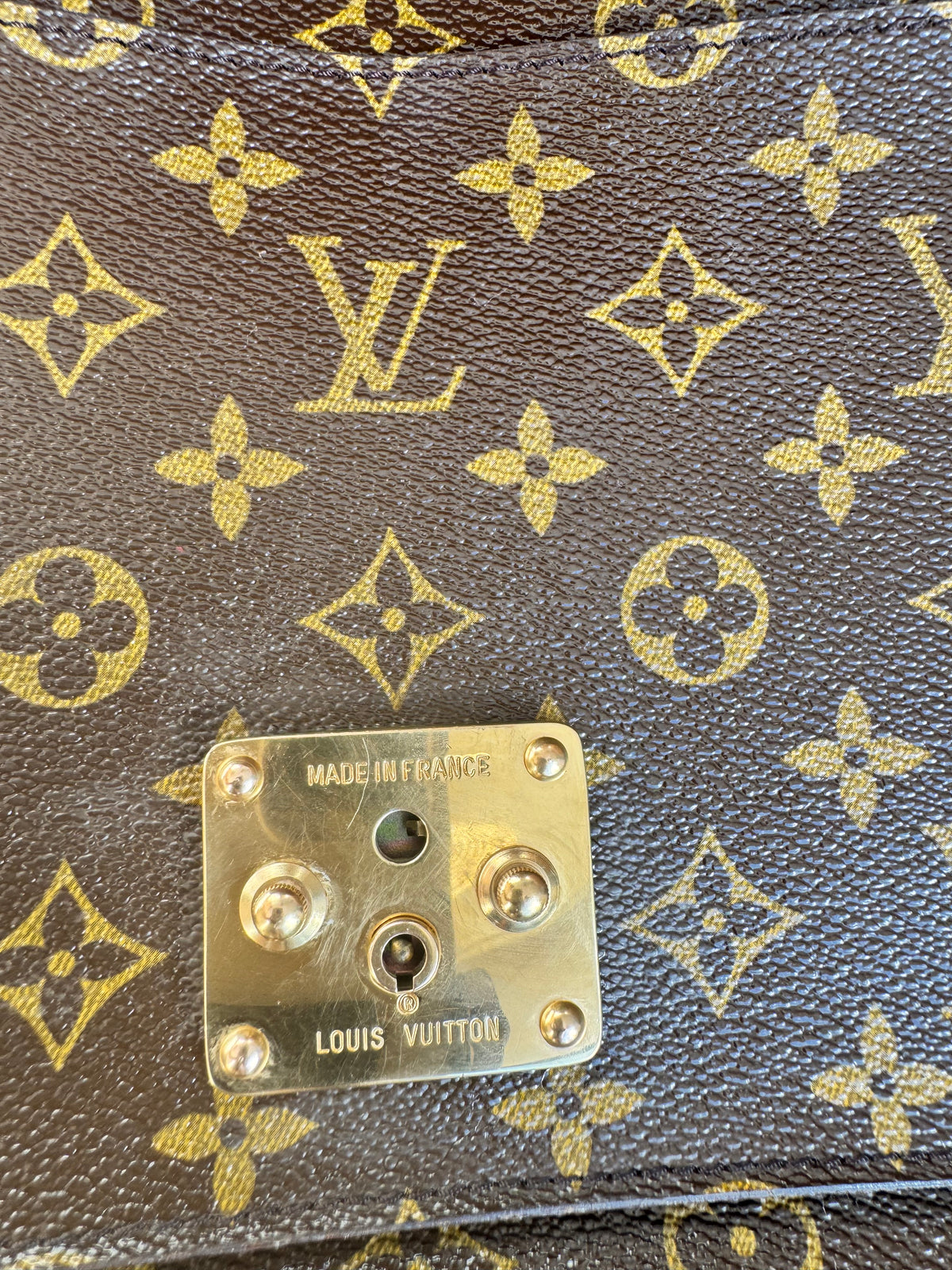 Authentic Louis Vuitton Monogram Monceau Hand Bag