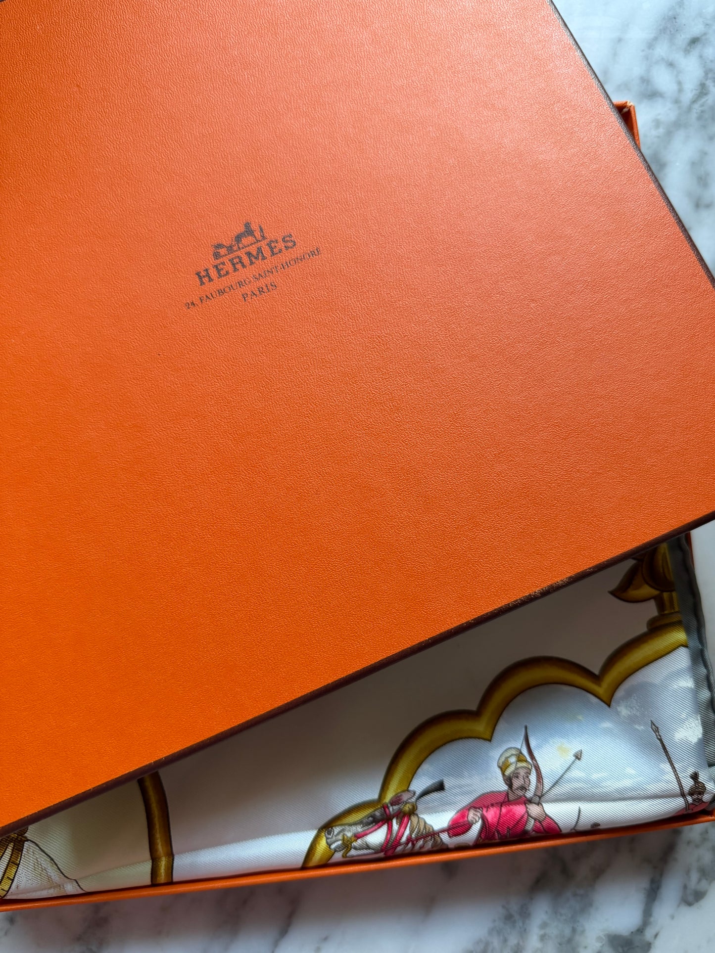 HERMÈS Scarf White Silk Les Chevaux Des Mughal with Box