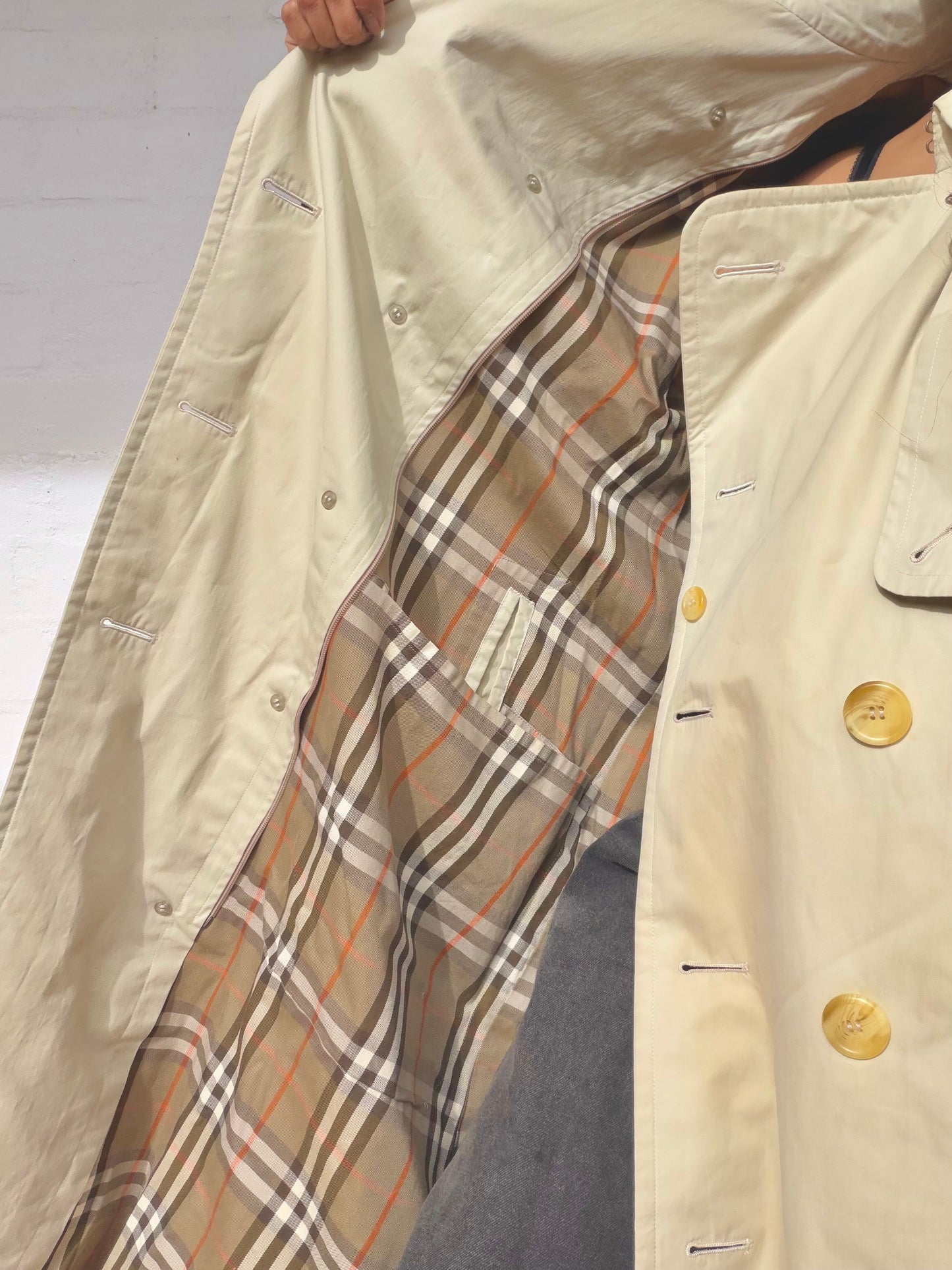 Burberry Double Breasted Trench Coat - Light Beige