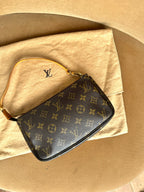 Authentic Louis Vuitton Pochette