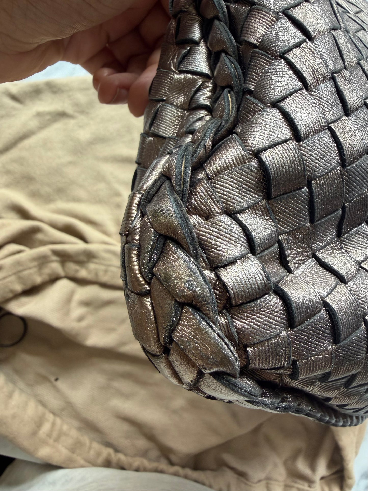 BOTTEGA VENETA Intrecciato Leather Handbag