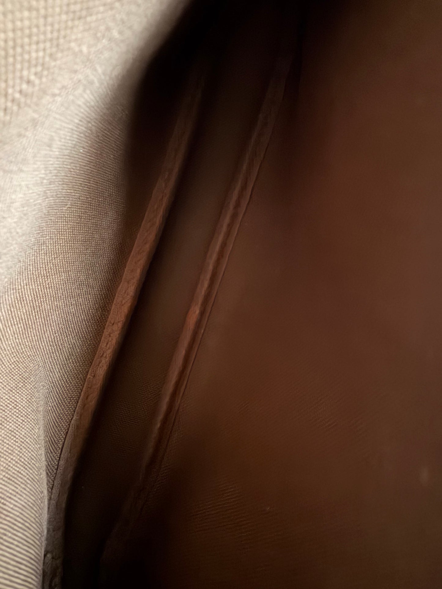 Authentic Louis Vuitton Pochette