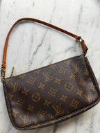 Authentic Louis Vuitton Pochette