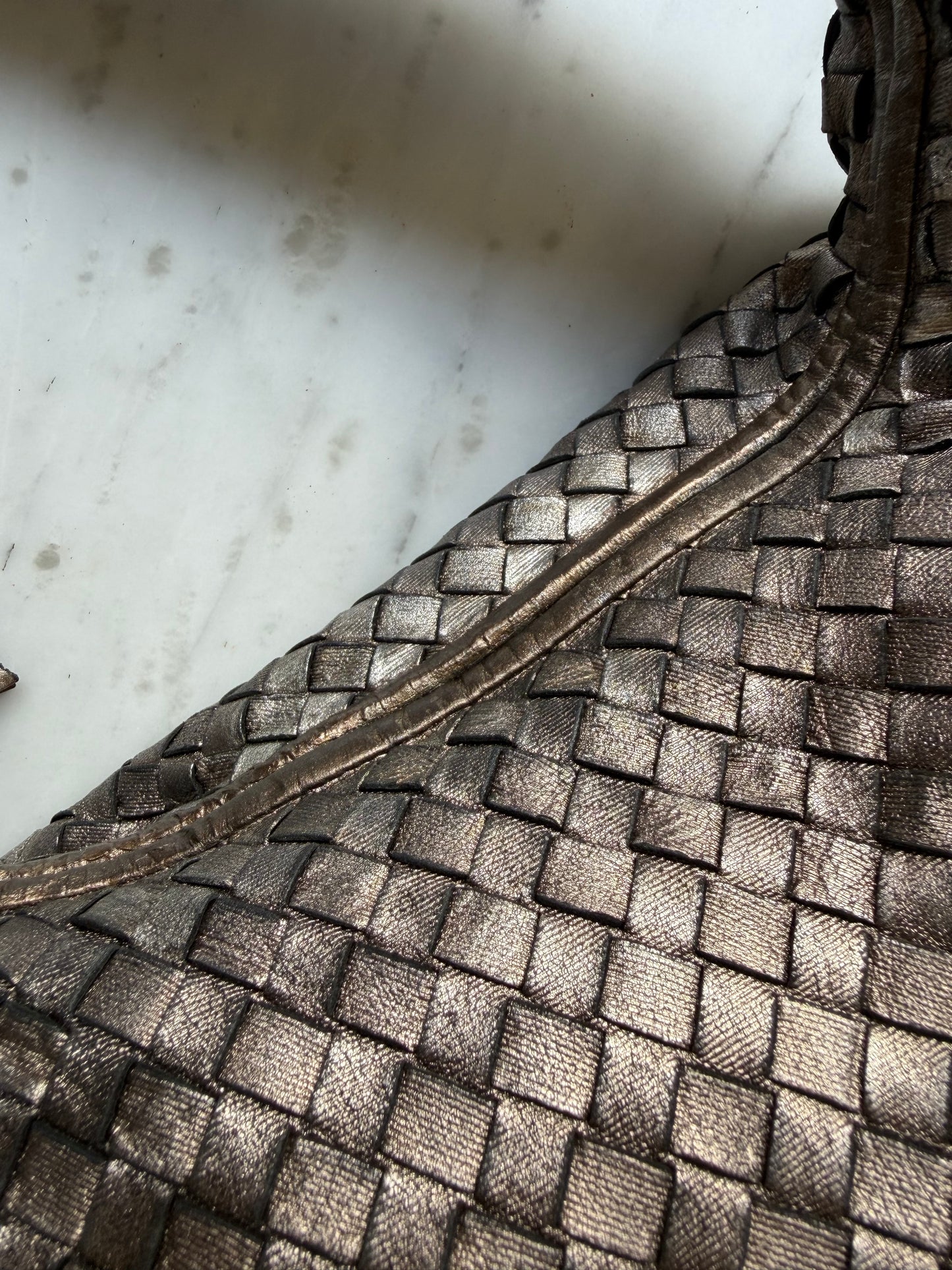 BOTTEGA VENETA Intrecciato Leather Handbag