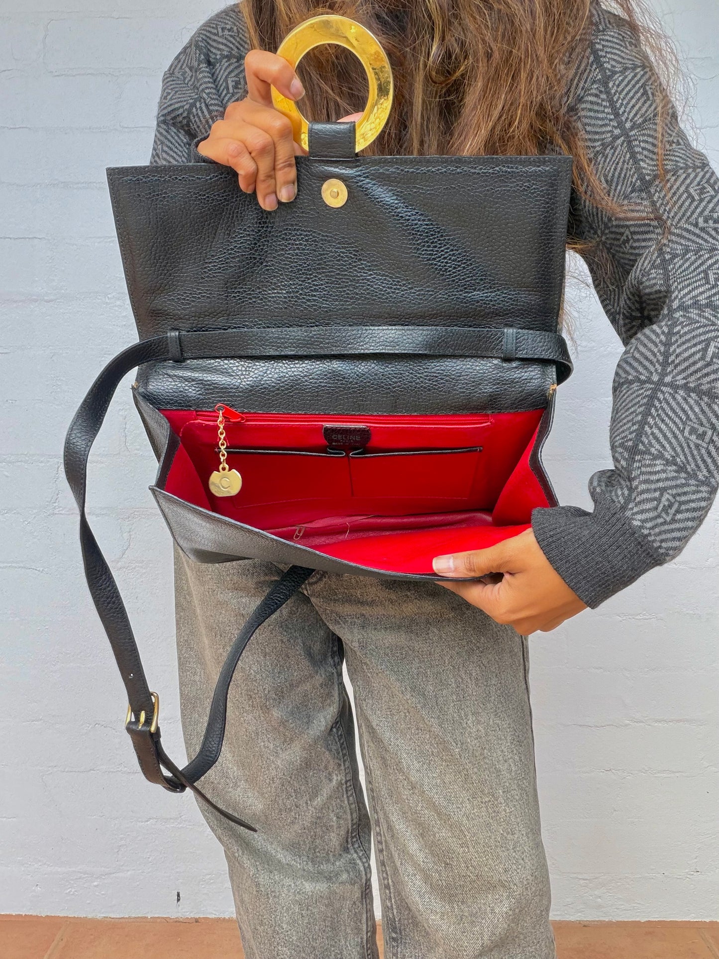 Rare Authentic Vintage Circle logo Bag