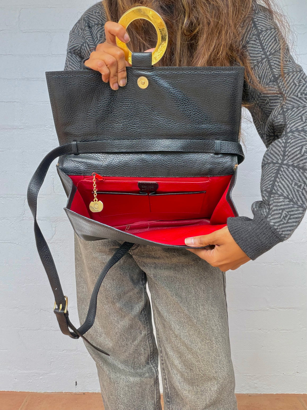Rare Authentic Vintage Circle logo Bag