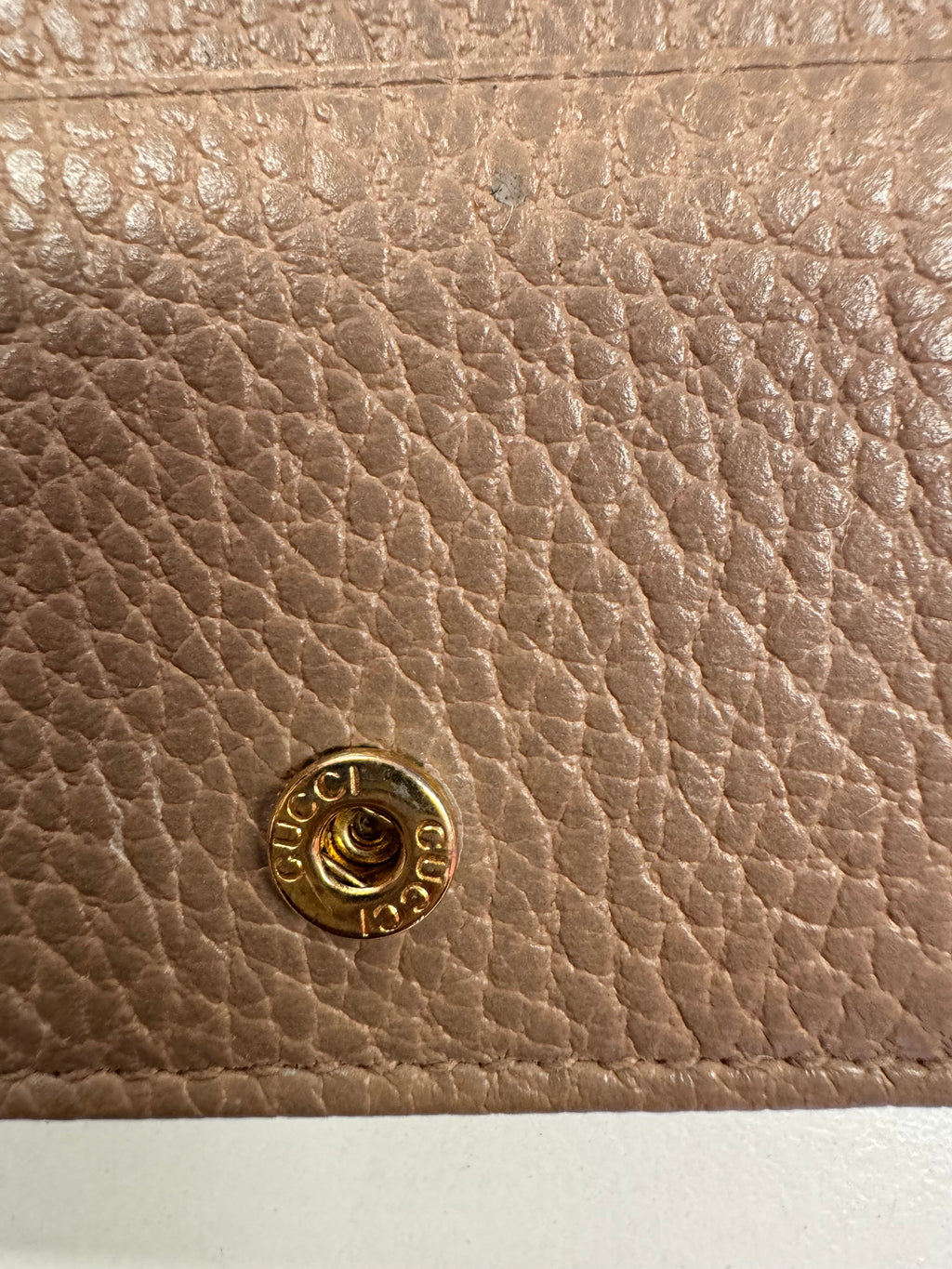 Gucci Logo-Plaque Leather Wallet