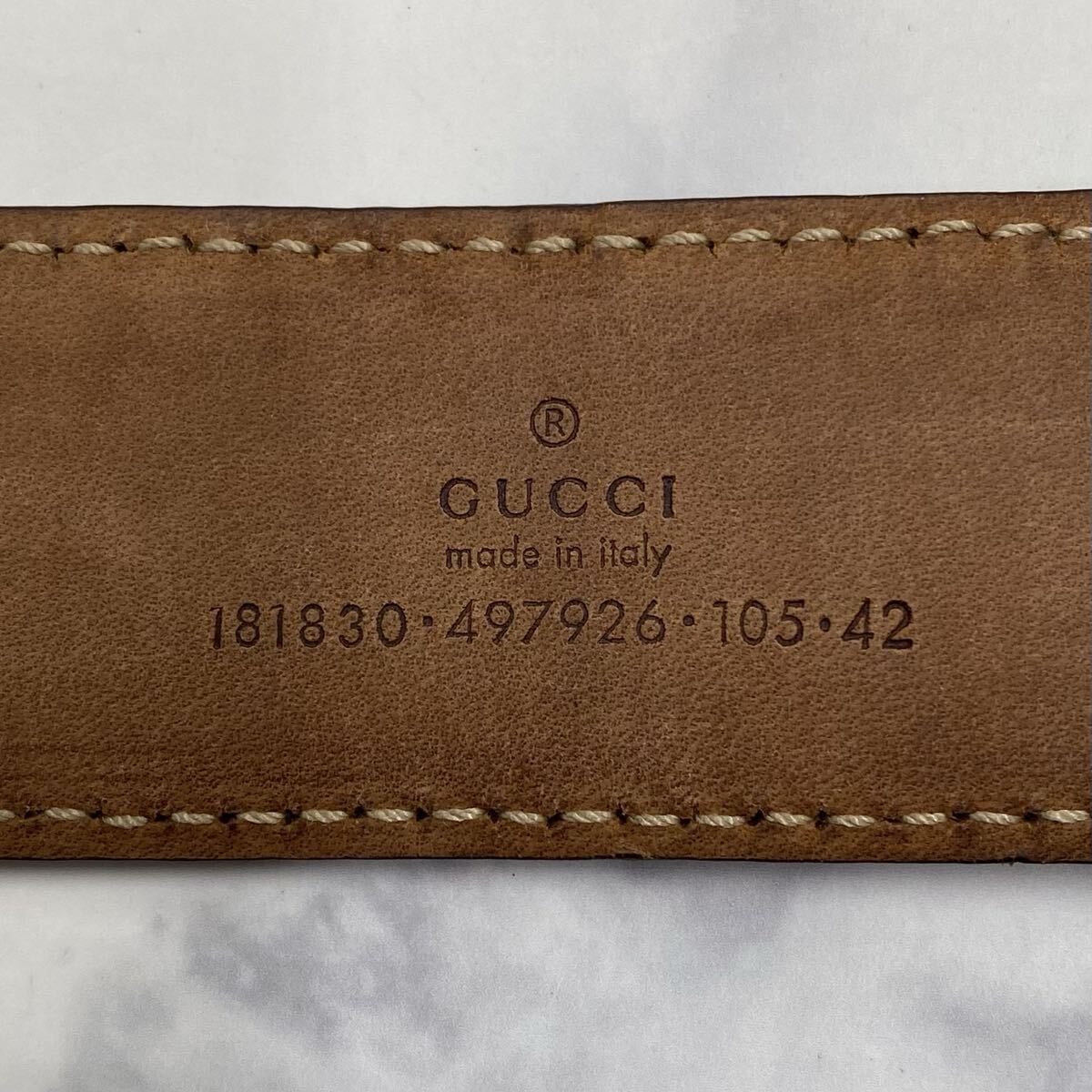 GUCCI GG Supreme Logo Buckle Leather Belt