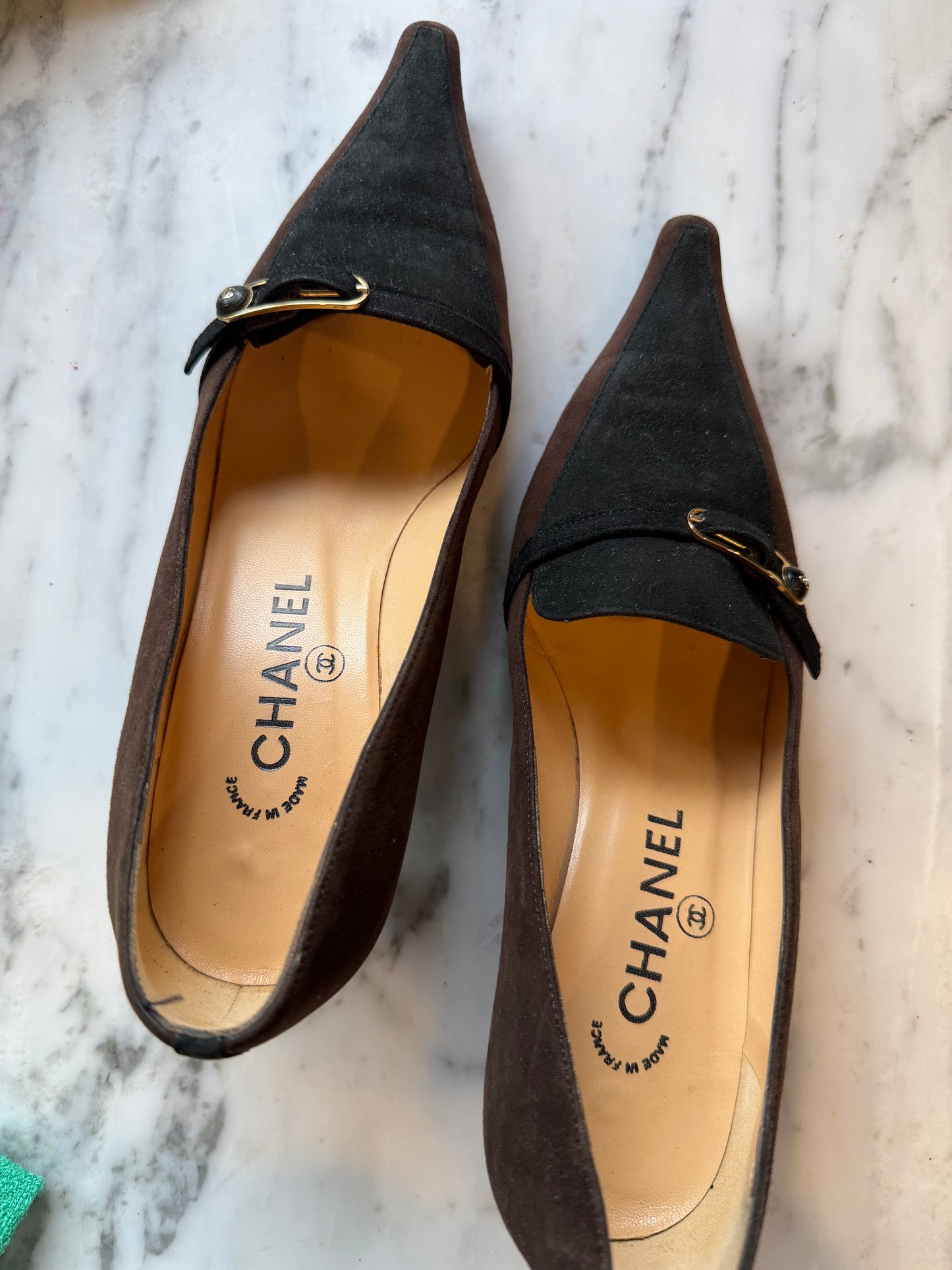 Vintage Chanel Suede Brown Kitten Heel Pumps