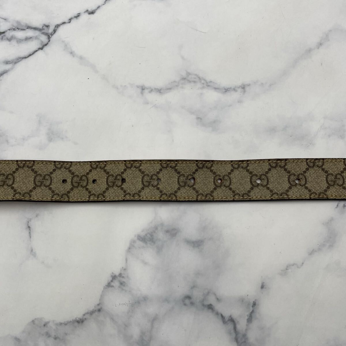 GUCCI GG Supreme Logo Buckle Leather Belt