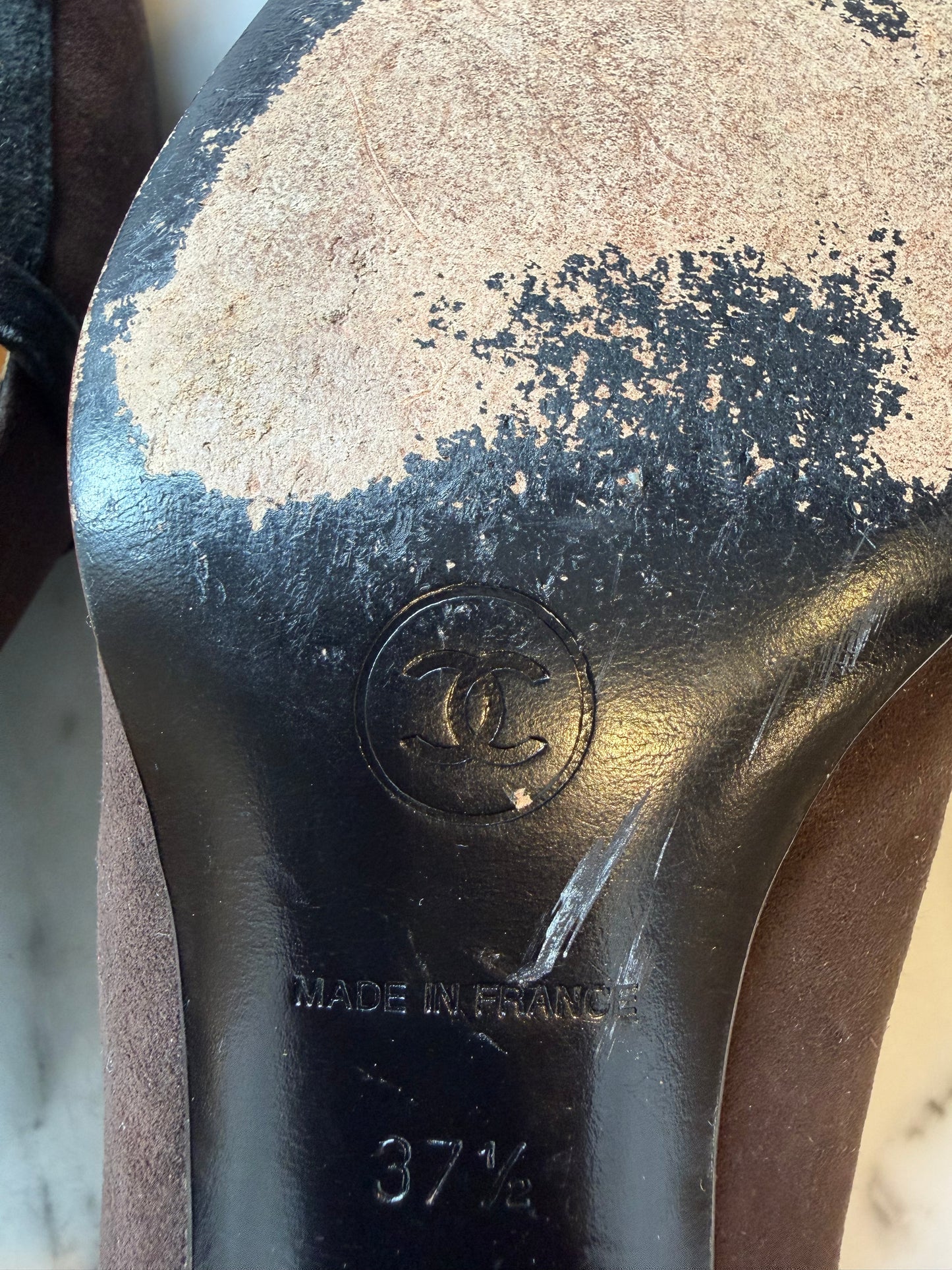 Vintage Chanel Suede Brown Kitten Heel Pumps