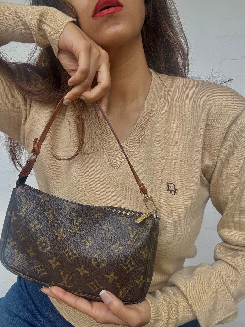Authentic Louis Vuitton Pochette