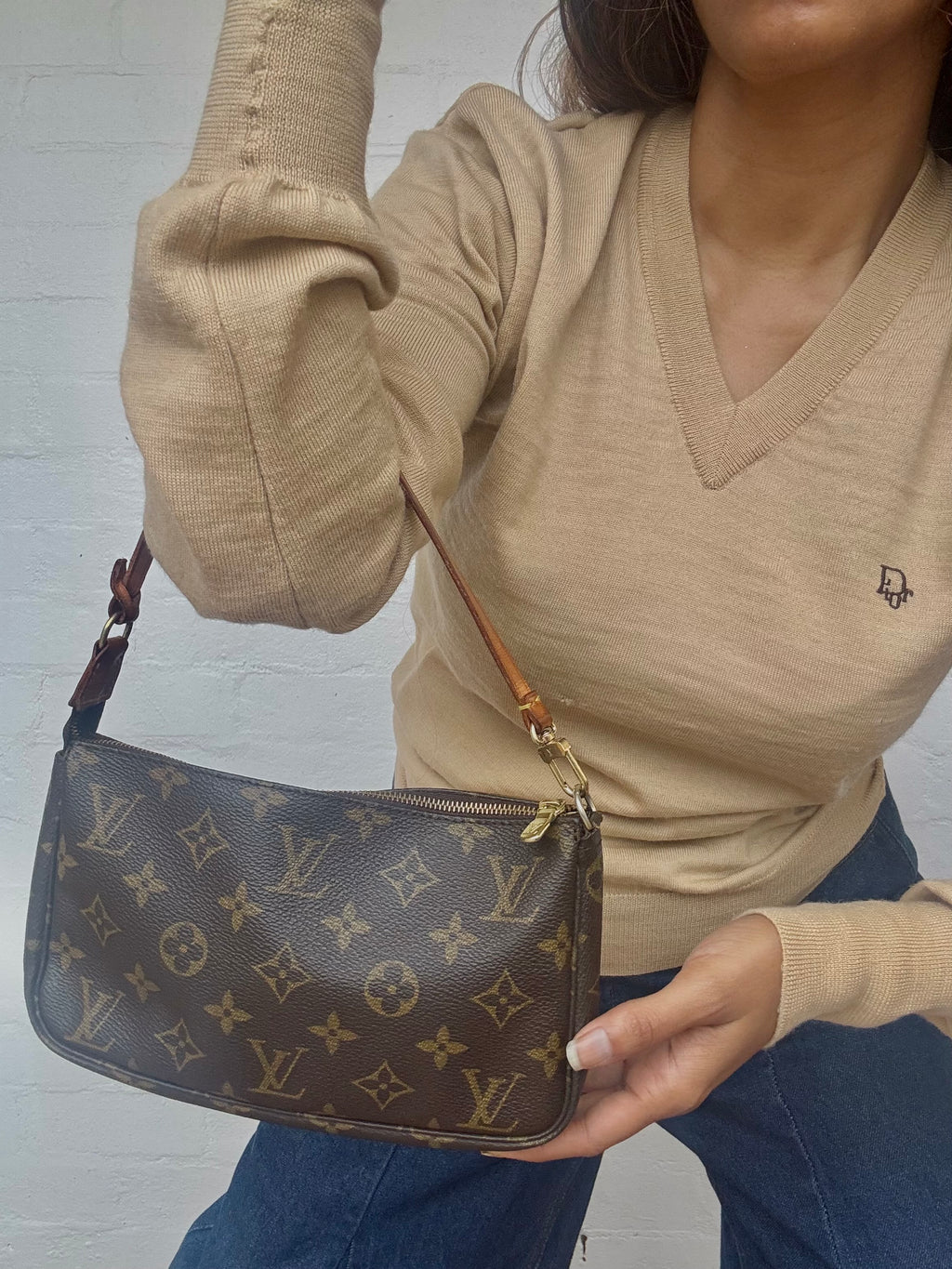 Authentic Louis Vuitton Pochette